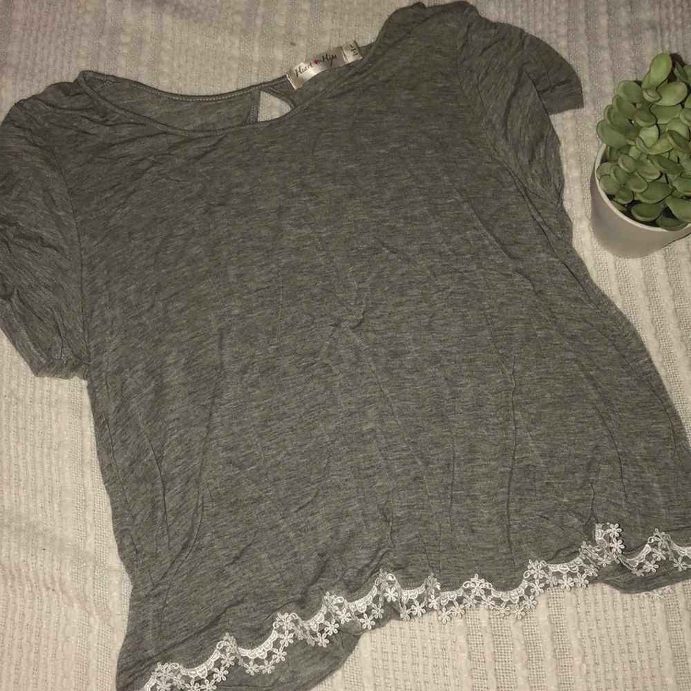 •Crochet Detail T-Shirt•